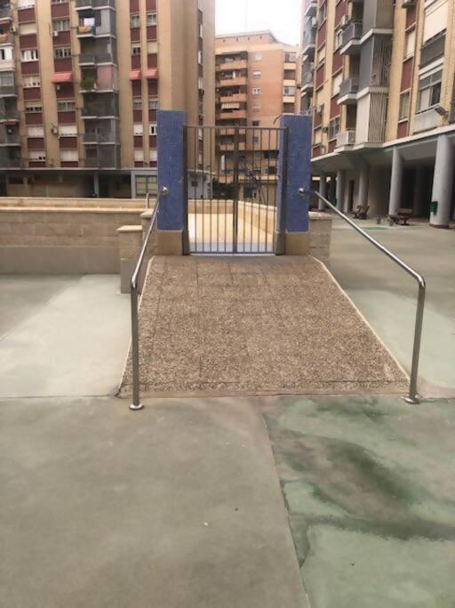 Nuevo Con Piscina A 2 Minutos Estacion Tren Ave Lejlighed Zaragoza Eksteriør billede